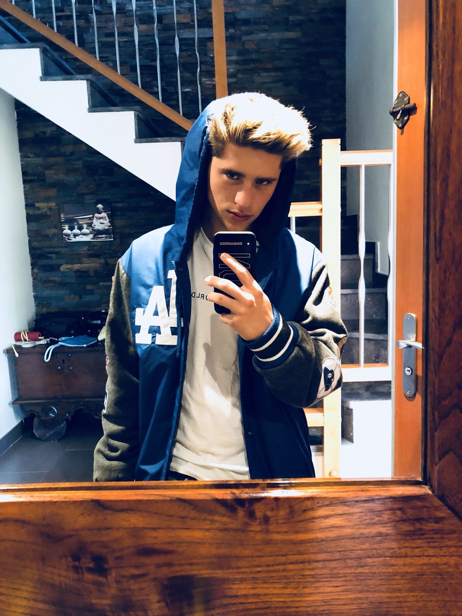 imartinezp_'s tweet photo. LA soon https://t.co/HBzBAdDZhE