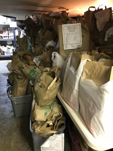 Elizabeth House tweet media