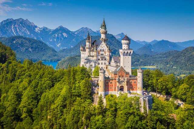 EnglishTmhs's tweet photo. Only 6 slots remain for the English Department's July 2019 ten-day trip to Austria 🇦🇹, Germany 🇩🇪, and Switzerland 🇨🇭...

If you're interested in attending, please contact @jbyrnes1 or @Miss_Scarpa ASAP

@_kristenvogel #weRISEatTMHS https://t.co/iCTsThOrtM