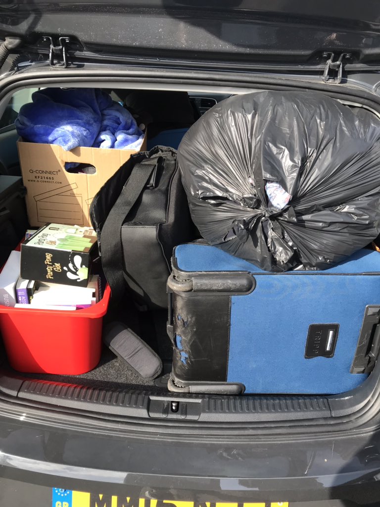 Knowlesey95's tweet photo. Huge step forward (I hope)... move in day with @East_Tweets! Here’s to taking on this world together 🙌🏼🙌🏼 https://t.co/bAUylQxBxL