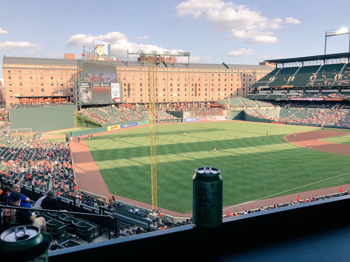 I_Blank_You's tweet photo. @masnOrioles @Orioles @OrioleBird @dogfishbeer Watching and relaxing on a beautiful day with spectacular temperatures! #SeaQuench #sour @DowntownBalt @BaltimoreMD @brewbalt https://t.co/1osyRgsxN1