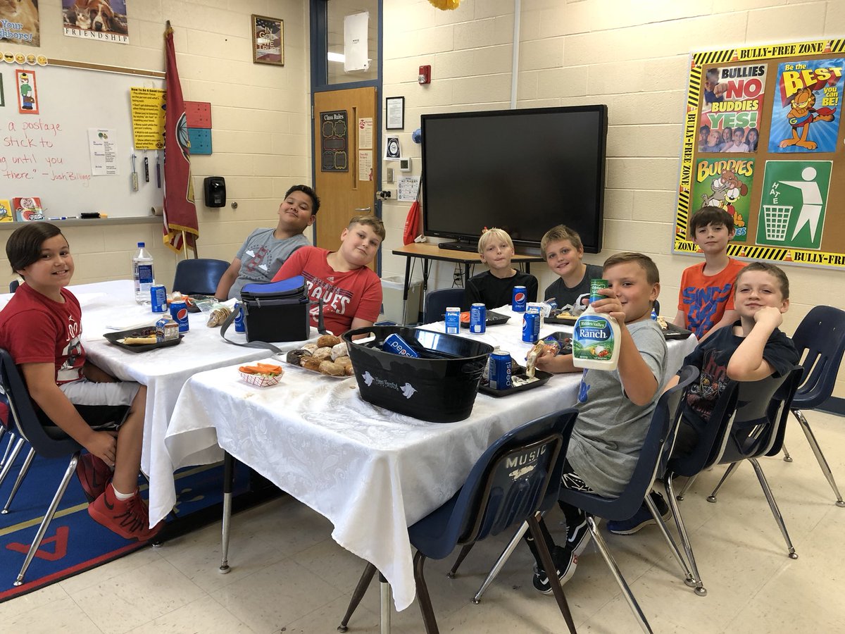 RANCH DRESSING MAKES IT REAL! Admin and school counselor host reunion for “The Lunch Bunch.” These gentlemen make us proud! They are growing up, polite and proud of themselves. They chose the vocabulary Word of the Week. Escuela, Spanish word meaning school. #TCES tweets