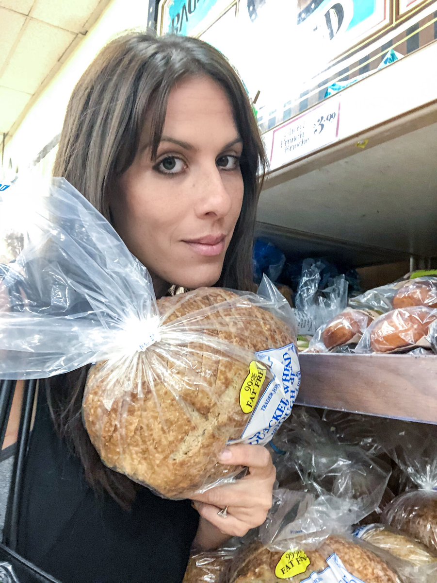 ShannaFerrigno's tweet photo. Carb Dreaming @traderjoesMEM 
.
Anyone with me? @FerrignoFIT https://t.co/mVAywfAgku