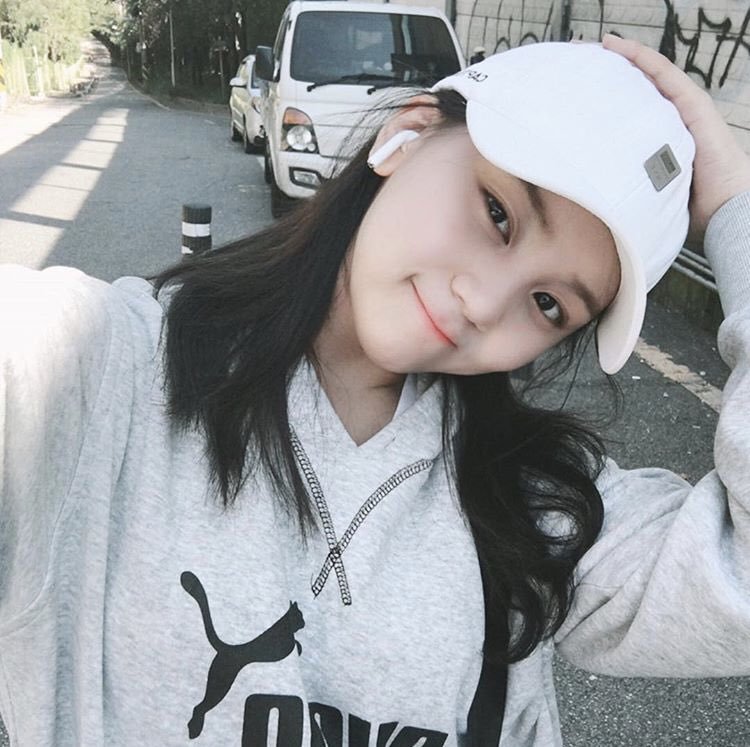 ggroupswcap's tweet photo. umji; gfriend https://t.co/ThvOxdHfQ5