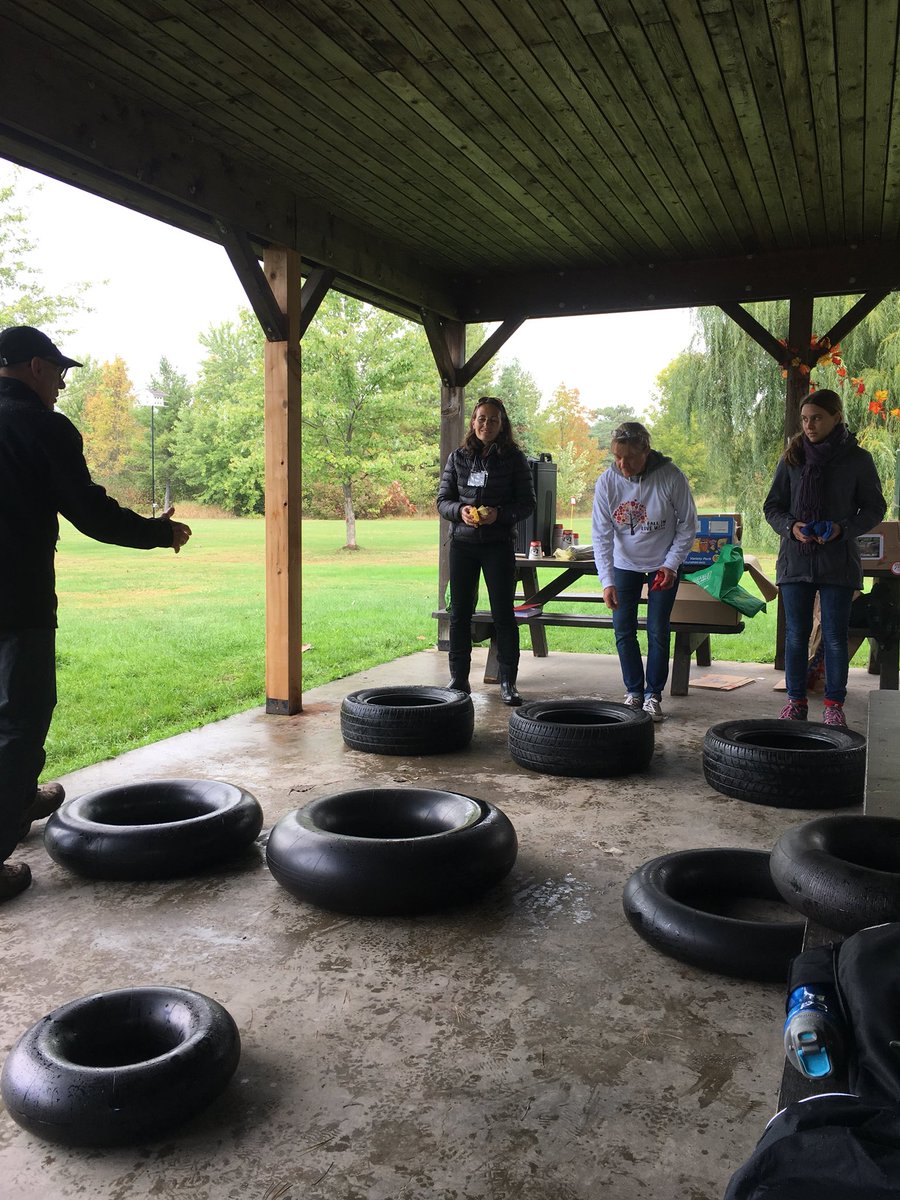 MichelleKisil's tweet photo. What do you do when it begins to rain & youโre โtiredโ of waiting for it to stop so you can get your session โrollingโ? โWheelโ on over the shelter where you can #letthegoodtimesroll ๐คทโโ๏ธ๐๐๐ป#tires #tubes Thanks @bobthomasOCSB 4 such pun!#ocsbOutdoors #ovsb #mchughwellness https://t.co/BSvdWowppc