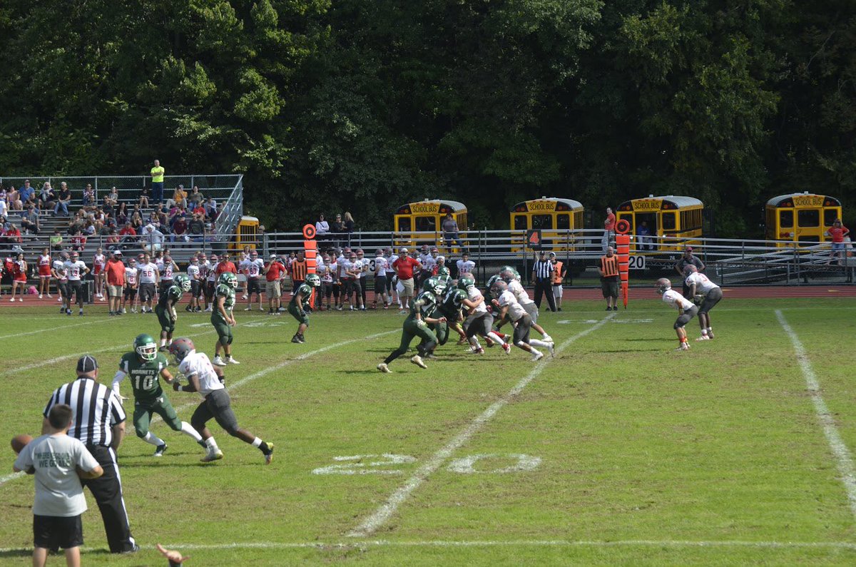 thepvswarm's tweet photo. 🏈HORNETS WIN 40-0 HOME TODAY AGAINST FAIRLAWN 🏈 https://t.co/gRDSdqzbhD