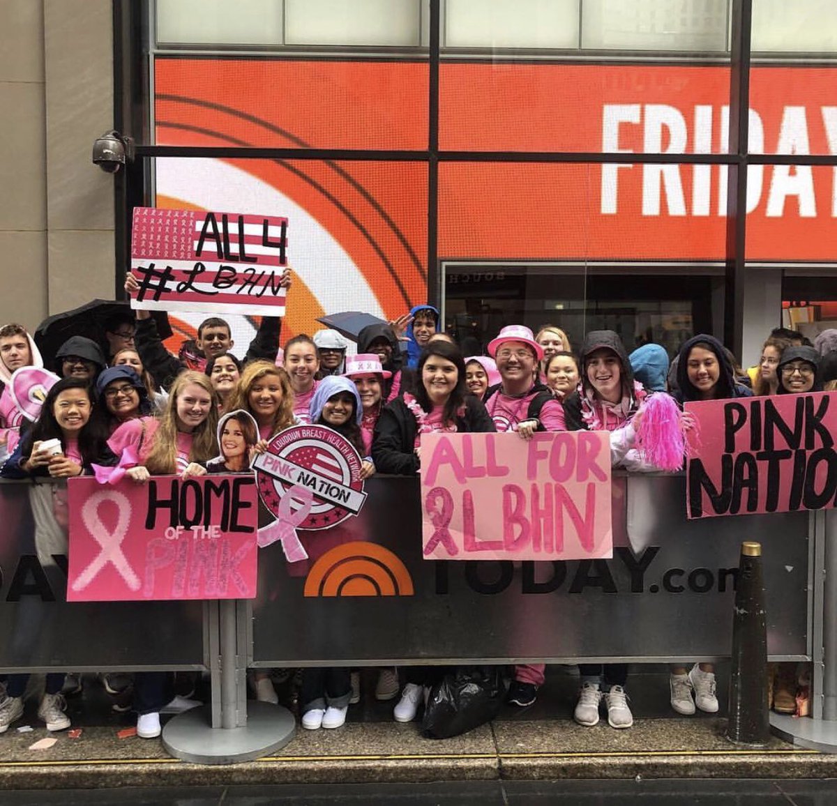 BRHSPinkProject's tweet photo. SO much fun going to New York City yesterday with 50 deca members! Always a fun time raising awareness for Loudoun Breast Health Network @LoudounBHN We got featured on the @TODAYshow &amp; had a blast walking around doing things in the city afterwards #allforLBHN #pinknation https://t.co/pheEq6kean