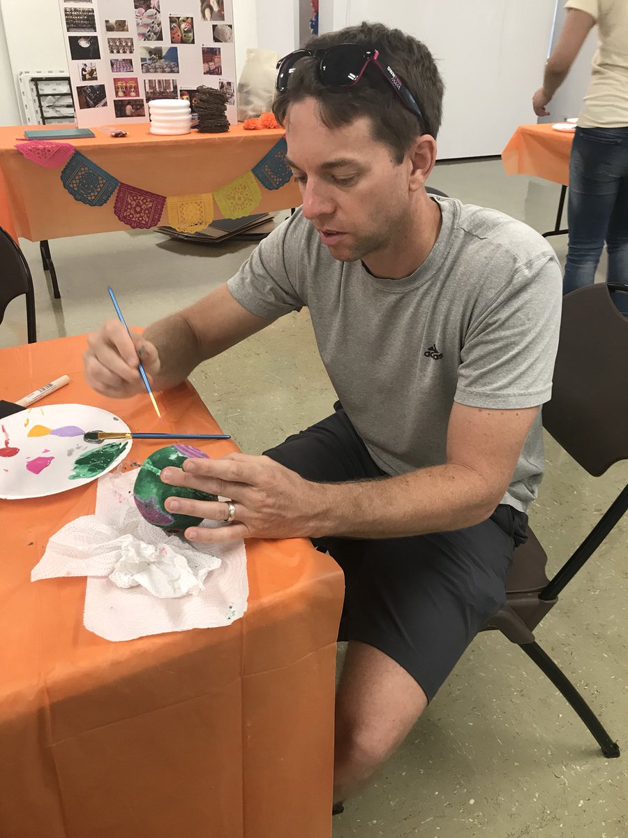EngineerBrent's tweet photo. Just had fun painting sugar skulls with the family for Dia De Los Muertos courtesy of the @LakeWorthCRA. #Arts&amp;Culture https://t.co/TkNYLeOpxh