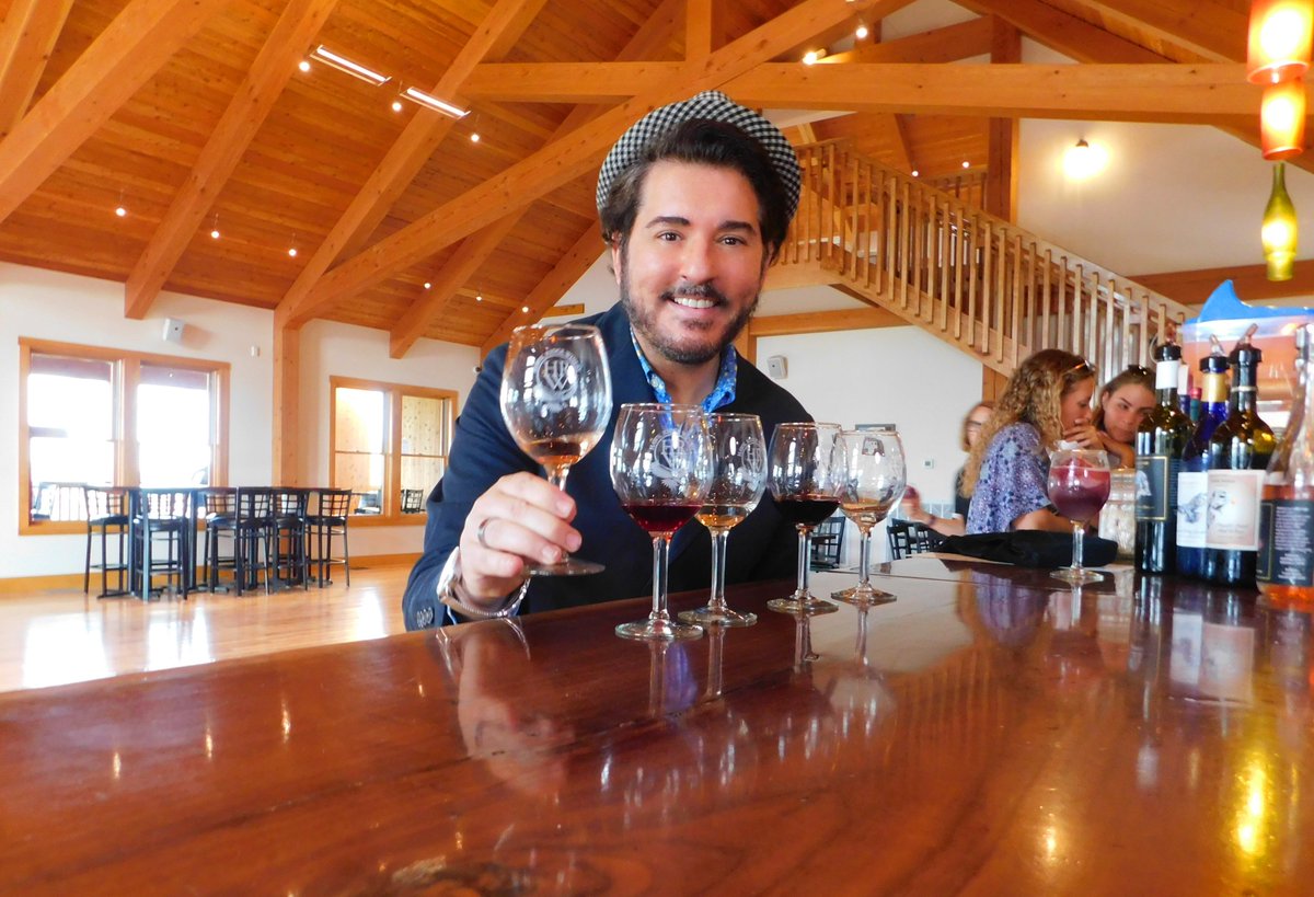 We're sipping fine #wine &amp; sampling #delicious #cuisine all over southern #NewEngland on our #lifestyle #travel #TV #series, 'PTV'. Viewers in #Connecticut #Massachusetts #RhodeIsland #NewYork, join us this Sunday morning @ 10:30am on #FOX61 WTIC-TV #HartfordCT  #television #host