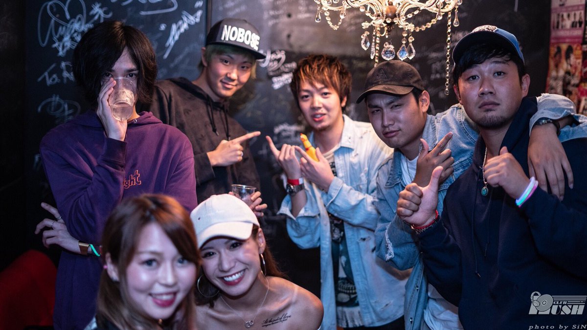 daitake77's tweet photo. FLASHY最高でした😂 
チバニャン最高でした😂 
写メにサインにありがとうございました🙇

＃チバニャン ＃レペゼン地球 ＃有名人遊戯王 https://t.co/NE56rqd8ai