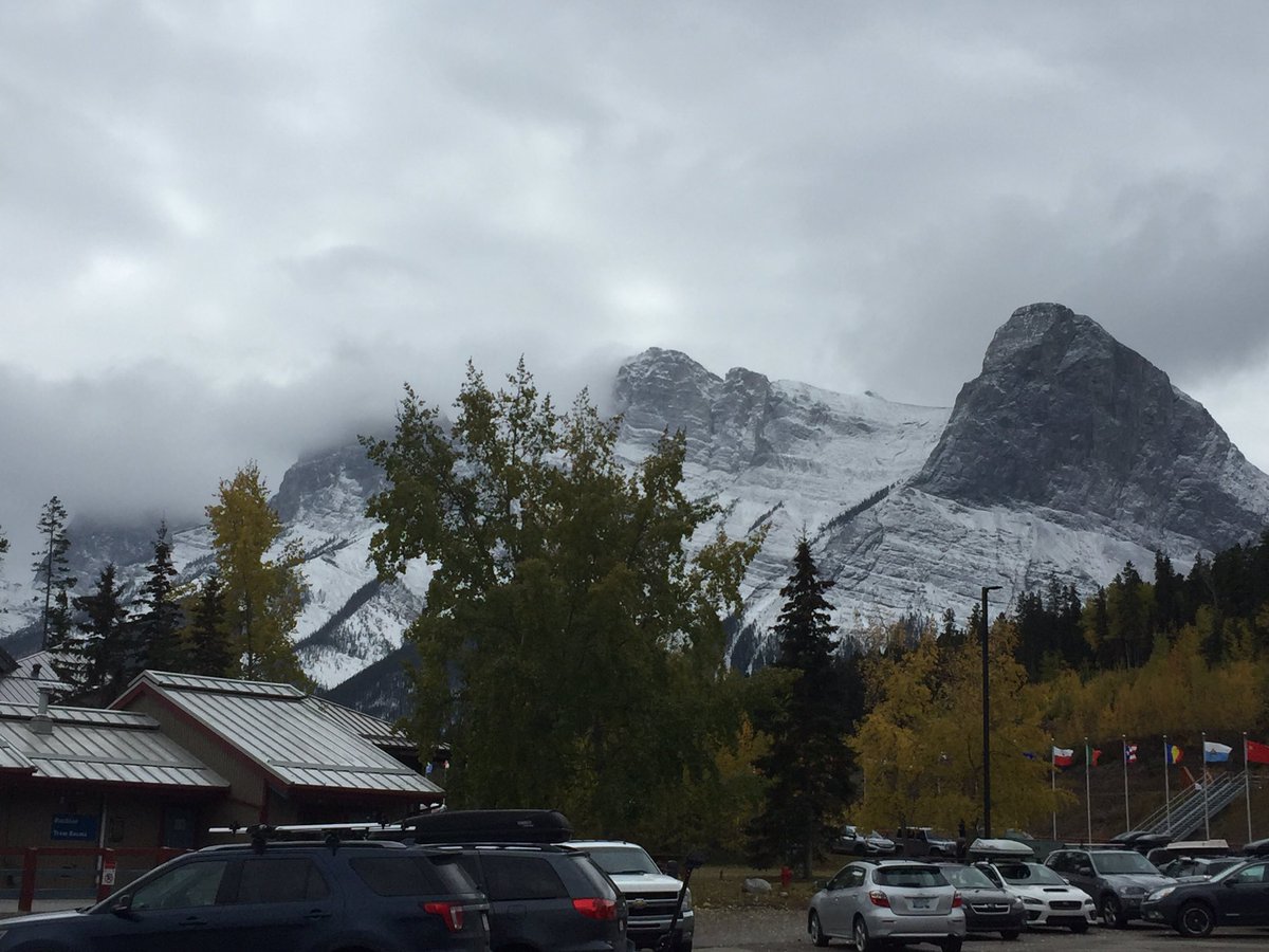 Sarah_Curle's tweet photo. My view at work this morning! It was cold and snowy periodically, but still beautiful! #Canmore #Alberta #Canada #NordicCentre #MECRace #MahikanEnergyServices https://t.co/GYAXcZ51Vz