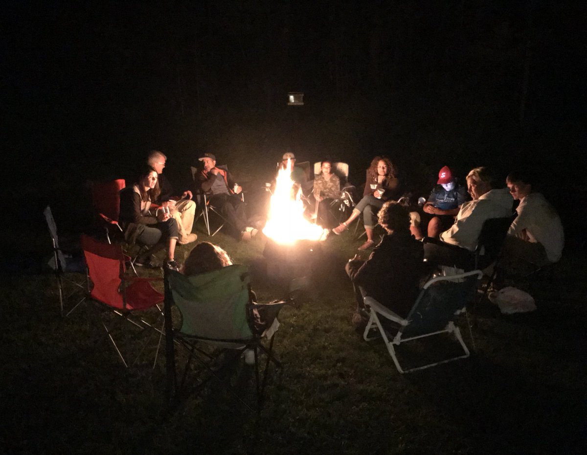 jasonlevinthal's tweet photo. #backyardcampfire https://t.co/fh0NexHr7V