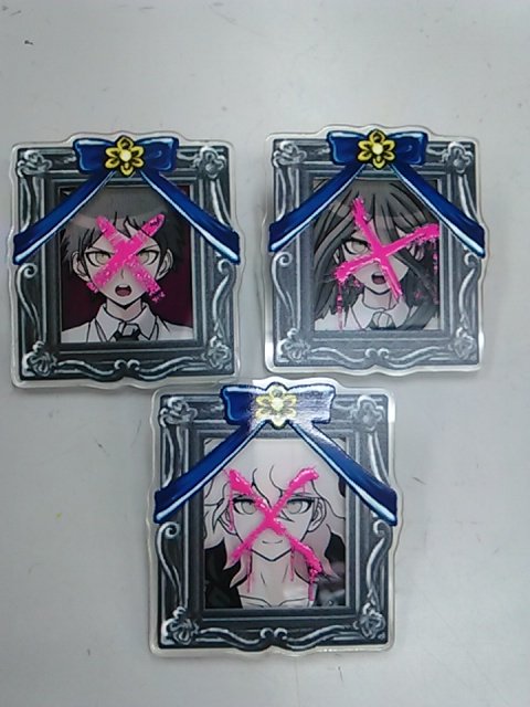 ダンガンロンパ より、HMMアクリルバッジをはじめ、関連グッズの缶