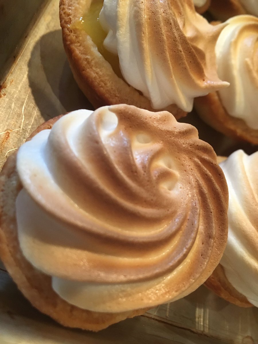 SoozCarmichael's tweet photo. I've met @ZacharyLevi twice both times he was charming,nice,wonderful, attractive and gives the best hugs. Since it's his birthday, I made mini lemon meringue pies. And am watchin Chuck, Remember Sunday, Tangled, Shades of Ray, Heroes Reborn, Nerd HQ panels, &amp; She Loves Me!! #hbd https://t.co/ULtOoSywsY