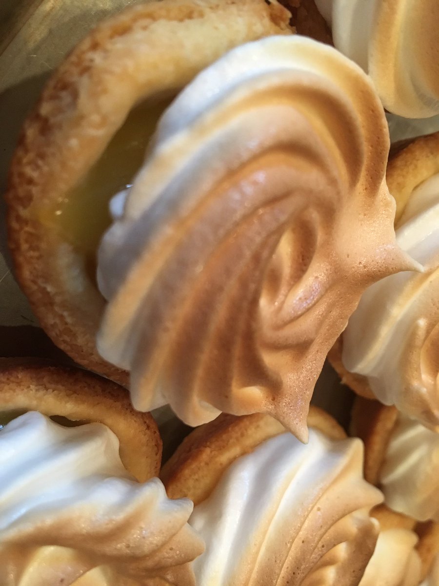 SoozCarmichael's tweet photo. I've met @ZacharyLevi twice both times he was charming,nice,wonderful, attractive and gives the best hugs. Since it's his birthday, I made mini lemon meringue pies. And am watchin Chuck, Remember Sunday, Tangled, Shades of Ray, Heroes Reborn, Nerd HQ panels, &amp; She Loves Me!! #hbd https://t.co/ULtOoSywsY