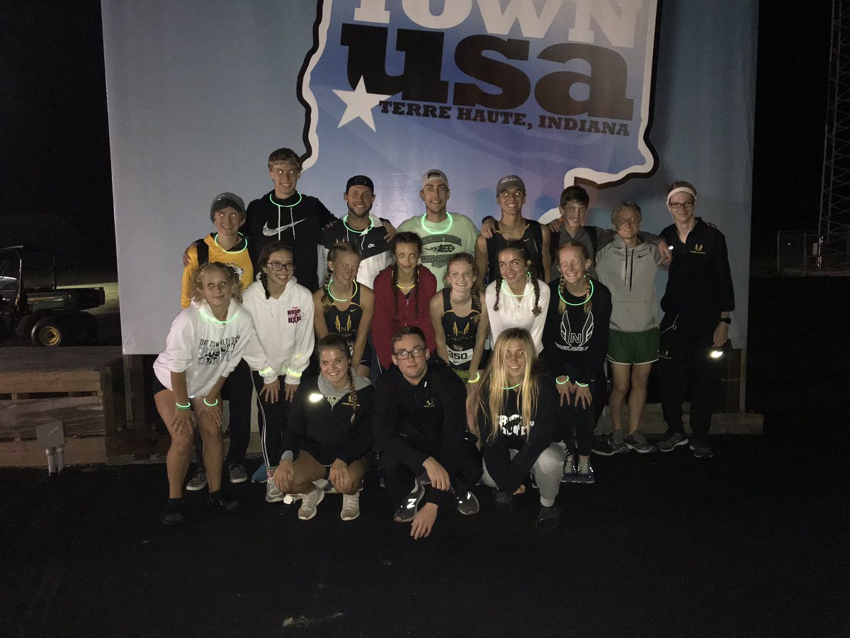 FZNrunning's tweet photo. Phenomenal day at the Nike Valley Twilight race in Terre Haute! We brought 18 runners and we are bringing home 18 new PRs! #BuiltOnTheNorhside https://t.co/EHzIe7NftF