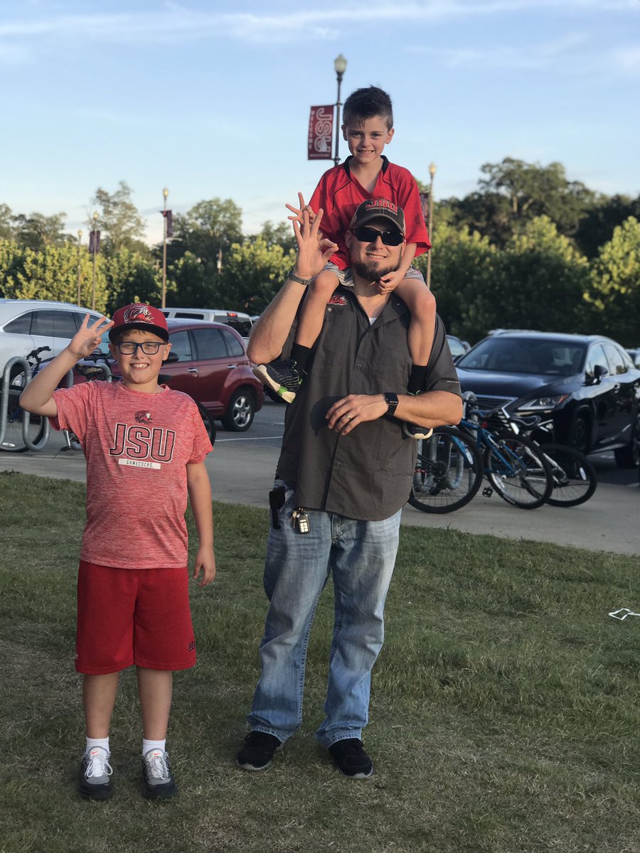 Mecham_Mayhem's tweet photo. #fearthebeak https://t.co/OsaBzktrlc