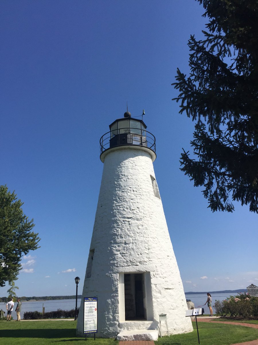 freelancerjourn's tweet photo. Had a wonderful visit to #concordpointlighthouse this afternoon. #lighthouses https://t.co/pNo19mGSZl