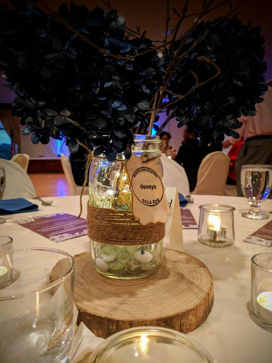 Jonathan_HTIC's tweet photo. Having an awesome time at the @deaeyc #bootsandbowties gala! https://t.co/UgtulAHxJ8