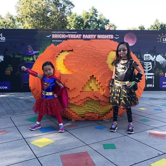 AnyTots's tweet photo. #BrickorTreat starts tonight @legolandcalifornia. 🎃
#ad #brickortreat #carlsbad #carlsbadca #legoland #legolandCA #legolandcalifornia #travel #travelblogger #travelblog #weekendgetaway #getawayguide #vacationideas #familytravel #familytravelblog #fa… https://t.co/Cxc3oFcknW https://t.co/K5C08v15wf