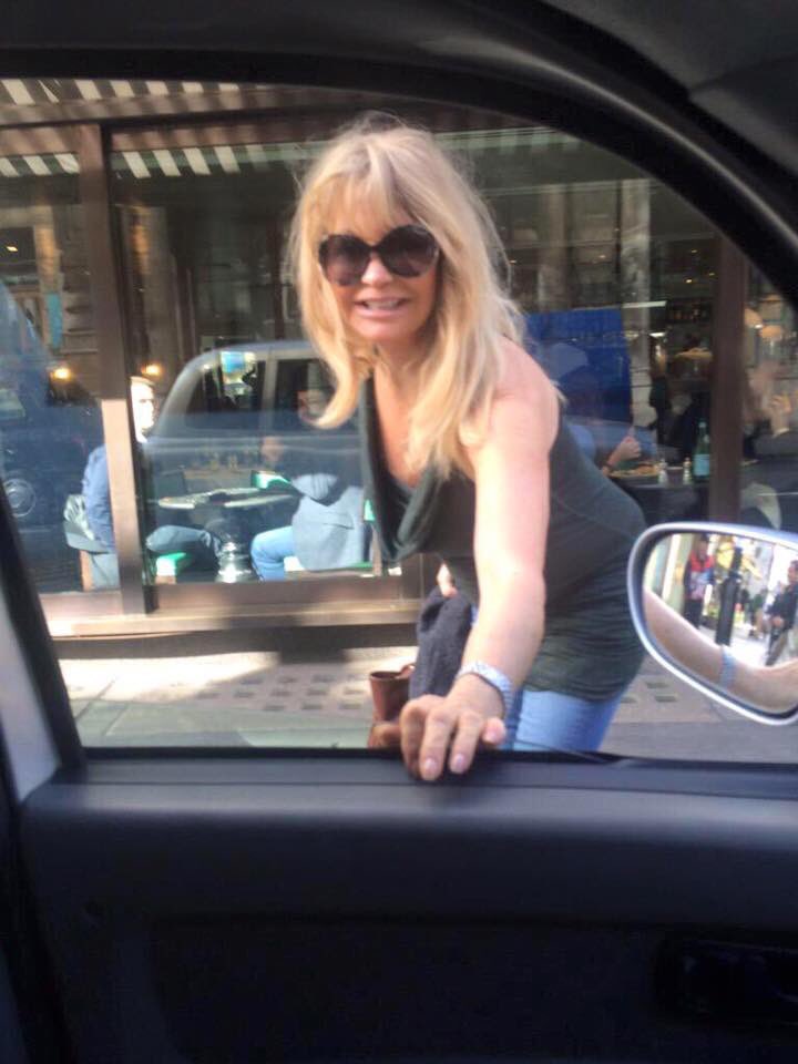 FrankBullitt39's tweet photo. The London Taxi #subzerocool π
Premier transportation for the more discerning customer
#London #taxi #celebrity https://t.co/r4blZzJMGW