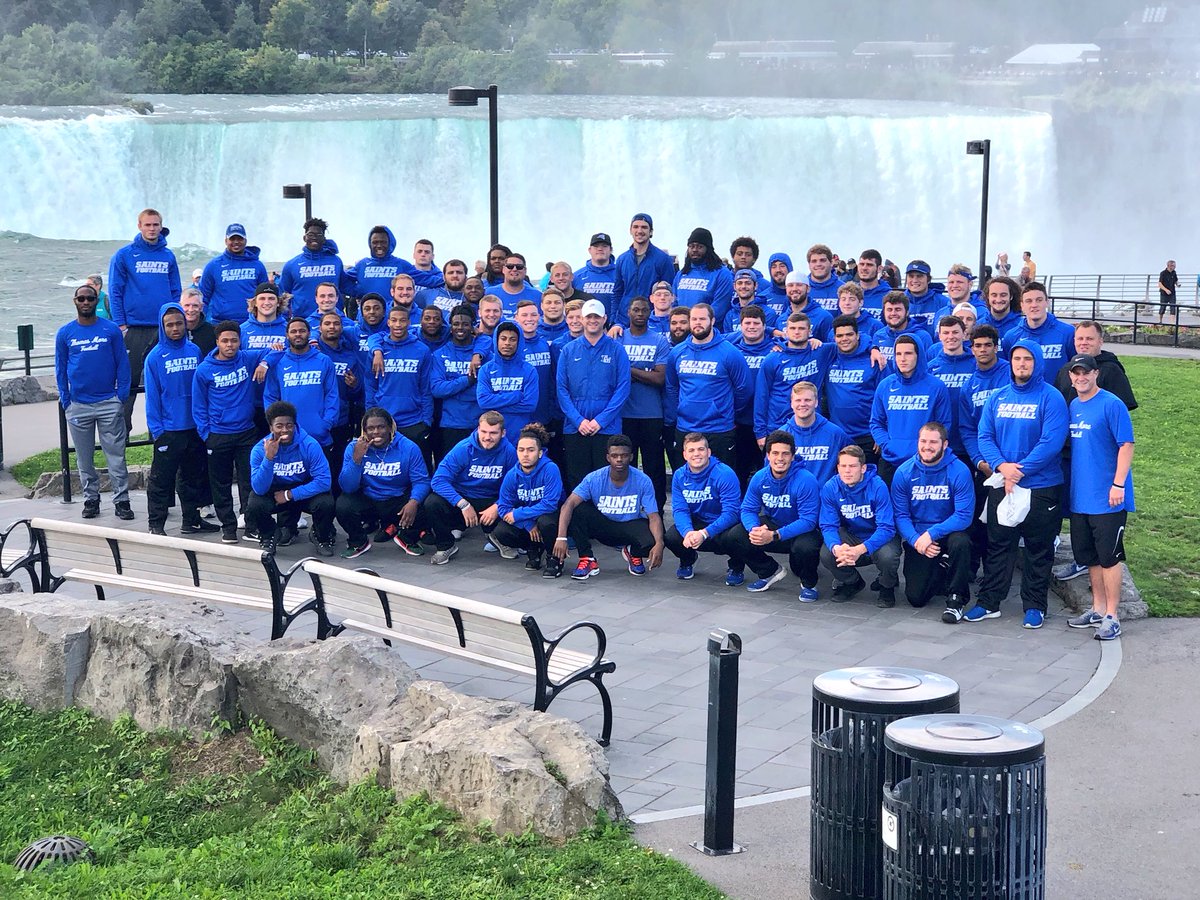 Leslie Smith (LeslieYSmith) Twitter