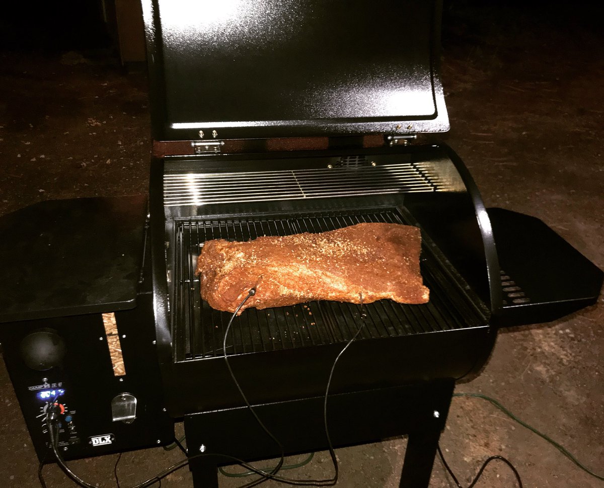 lokiproducts's tweet photo. Large and in charge piece of meat! #lowandslow #wifimeatthermometer #feedacrowd #familydinner #campchef #weekendeating https://t.co/QJ1xDktMYe
