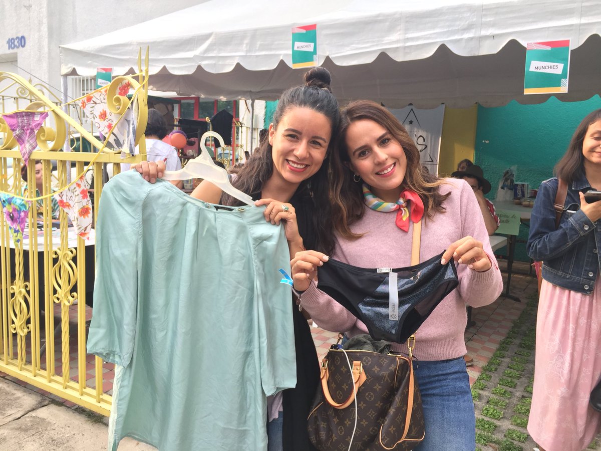 GeekGirlsMx's tweet photo. Cuando las ex dueñas conocen a las nuevas dueñas de sus prendas ❤️ #truequedemoda https://t.co/lBIOLygqY9