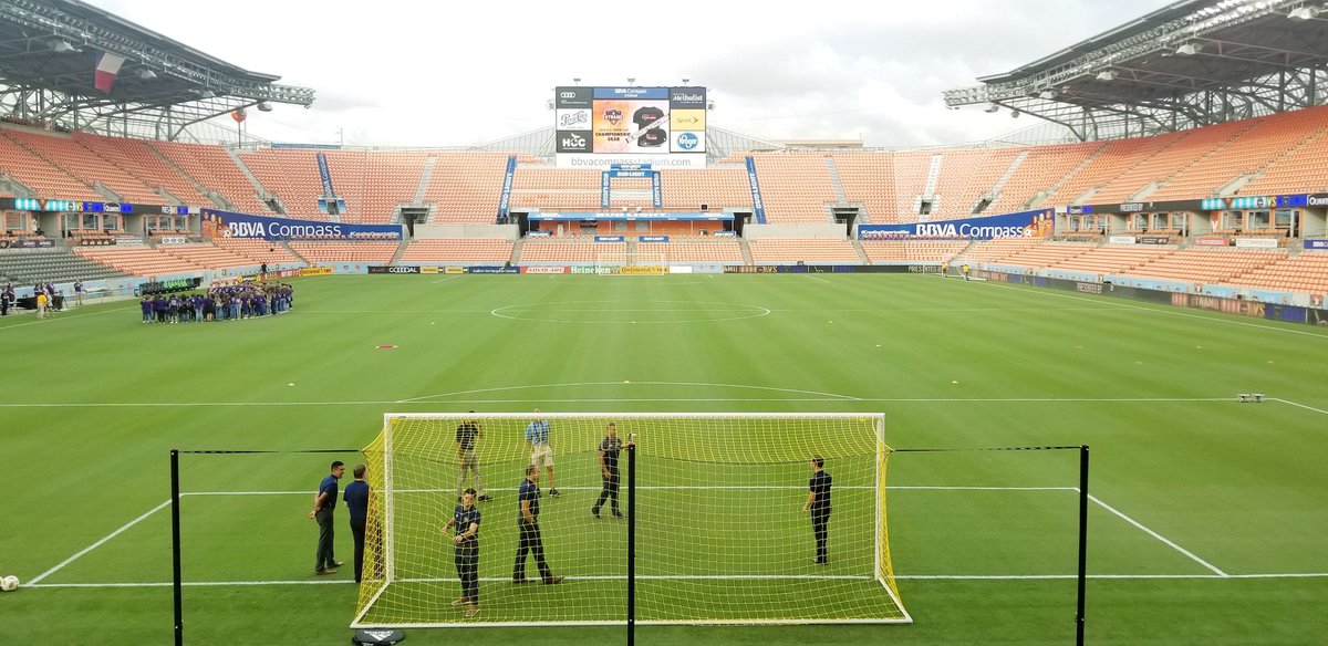 Michaelcx's tweet photo. #Gameday!
#HOUvSJ
#ForeverOrange
#KeeperNotes https://t.co/CgeSN6oKh0