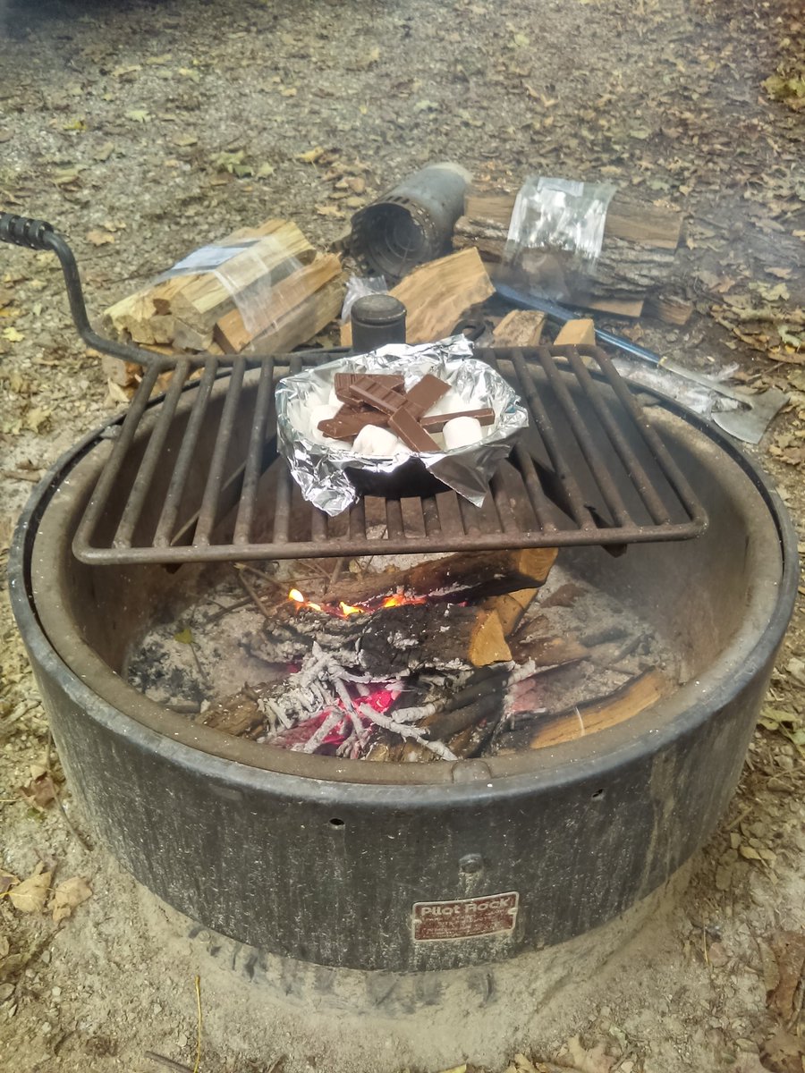 MWTeardrops's tweet photo. Smore dip. . . . https://t.co/j1w4WyOVPy