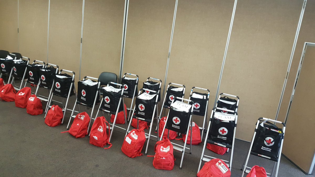 jane3000b's tweet photo. Smoke alarm installations helping save lives in Long Beach. #redcrossla, @RedCrossLA https://t.co/amgS8PAEIT