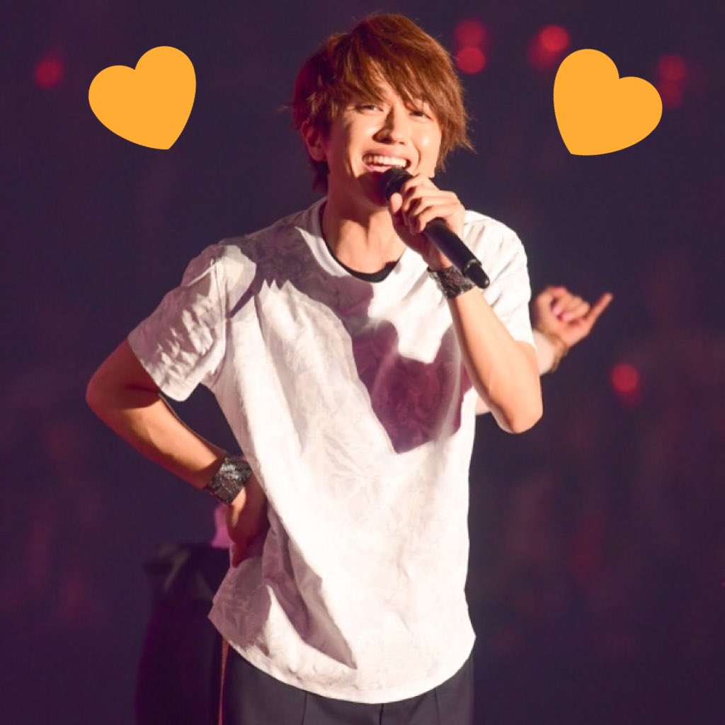 sera07096894's tweet photo. 西島隆弘🧡
HAPPY BIRTHDAY🎉✨

にっしーの笑顔や歌声に元気もらってます✨
体に気をつけて頑張ってください💪🏻😊

改めて32歳おめでとう🧡🧡

#西島隆弘生誕祭 https://t.co/h7HKm6TKQn