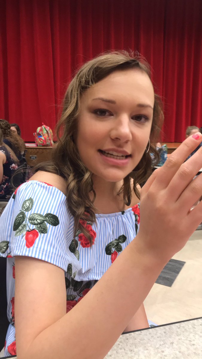 SearlesMorgan's tweet photo. you’ll forever be my angel👼 i love you with my whole heart💕 https://t.co/9S7Wf8b54Z