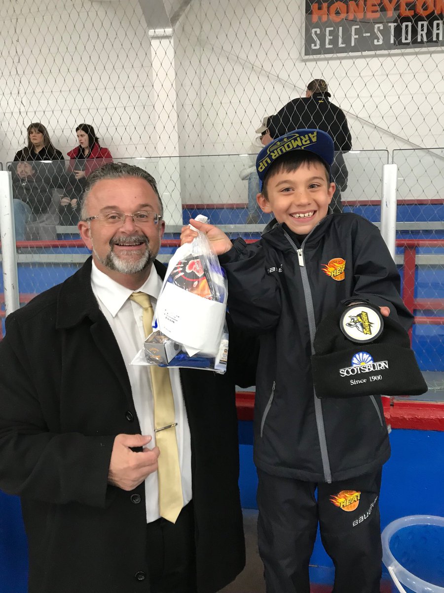 budden_don's tweet photo. Lucas Day was the big winner in the Toulany’s Pizza puck toss at tonight’s Thunder game! Congratulations Lucas! https://t.co/pph6PW1eBO