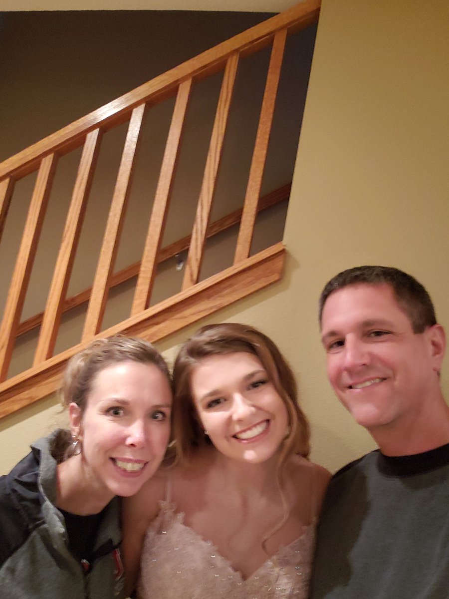 JasonGates1's tweet image. Our first born is off to her senior homecoming #timegoesfast