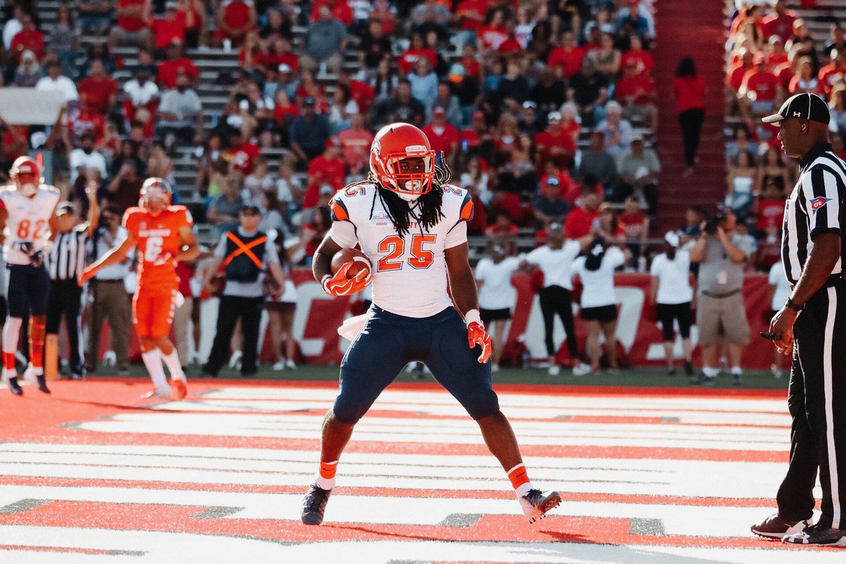 LibertyFootball's tweet photo. Most points scored in a half this season 🔥

Liberty leads New Mexico 42-10z #ThisIsLiberty #RiseWithUs https://t.co/OPIirxSkXY