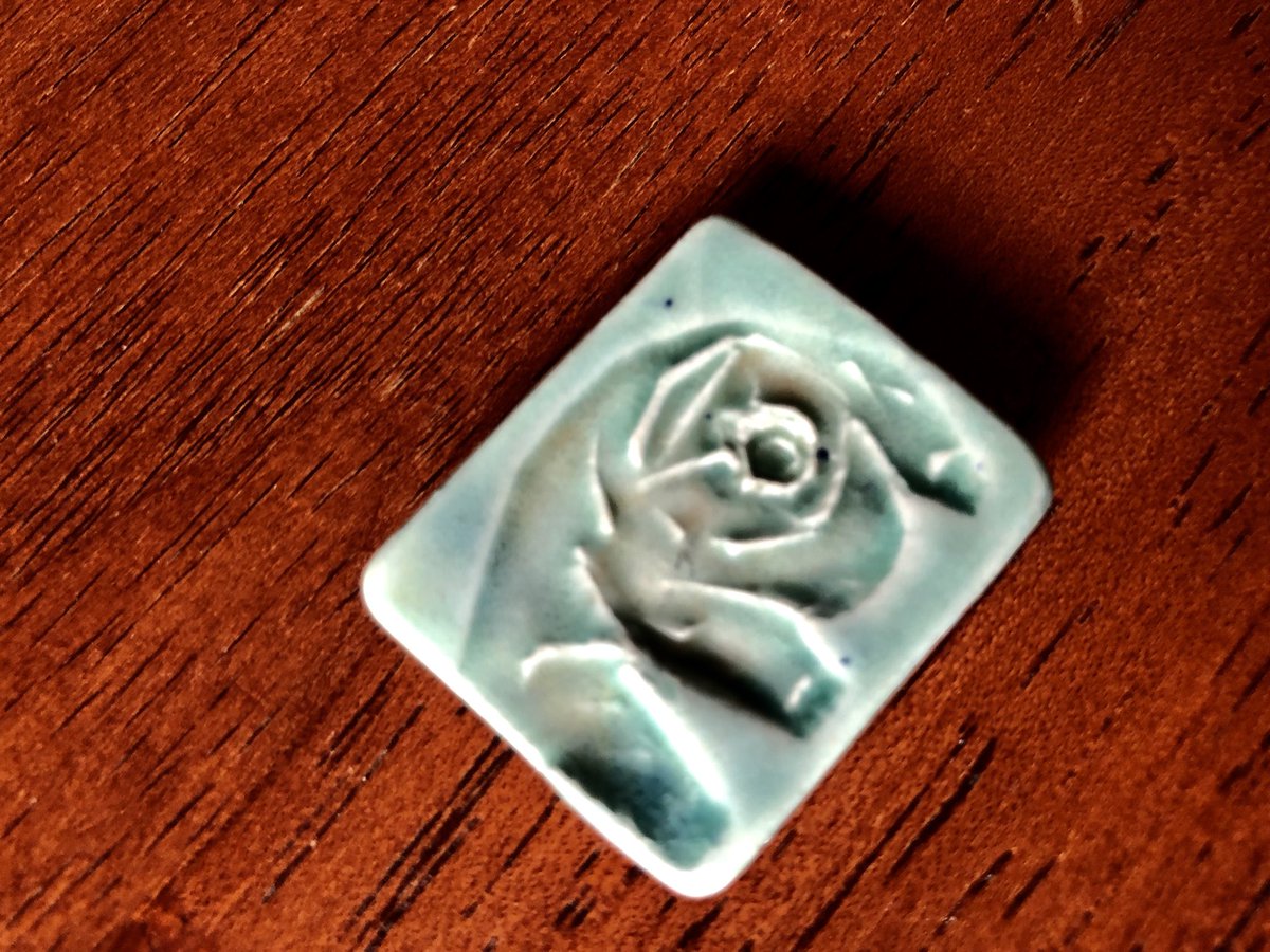 markowenmartin's tweet photo. My gifts from @vexedmuddler : #MicrobialBadass temporary tattoos. PCR magnets. Tardigrade magnets. Scary bacterial totem. I liked getting this #MicrobialGiftPack. Thank you! @univpugetsound @ASMicrobiology https://t.co/V1BKHJhzuT