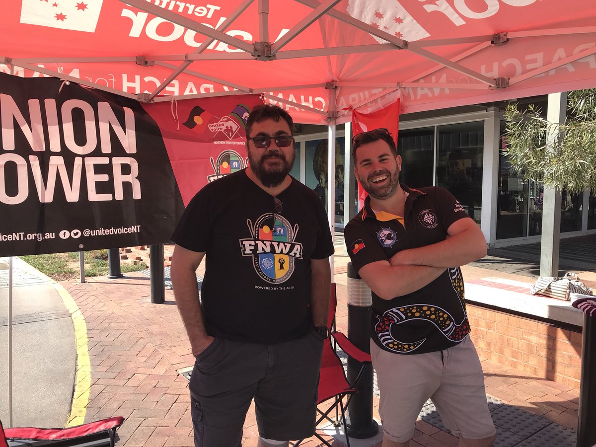 ceardchumann's tweet image. Union power!! at Todd Mall markets @CPaech @unionsaustralia @UnionsNT #changetherules