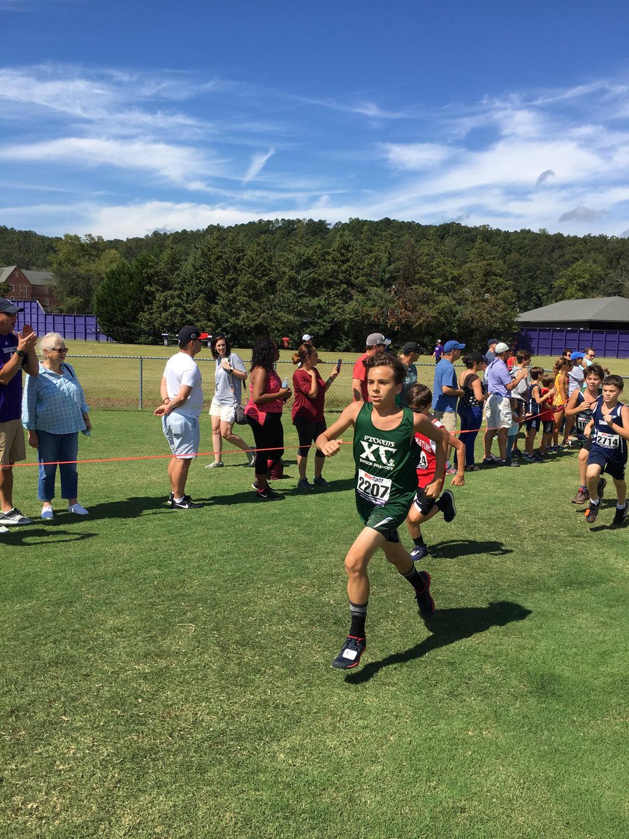 Bus drivers are awesome. Why? 'Cause they get us where we need to go, and sometimes they'll go the extra &amp; take photos for us to enjoy &amp; share. Huge thanks to Travis Brown for taking a few pics of our Jr Dragons! Check out his photos of the MS races here:

qq0u.app.link/e/PnH3Z9spCQ