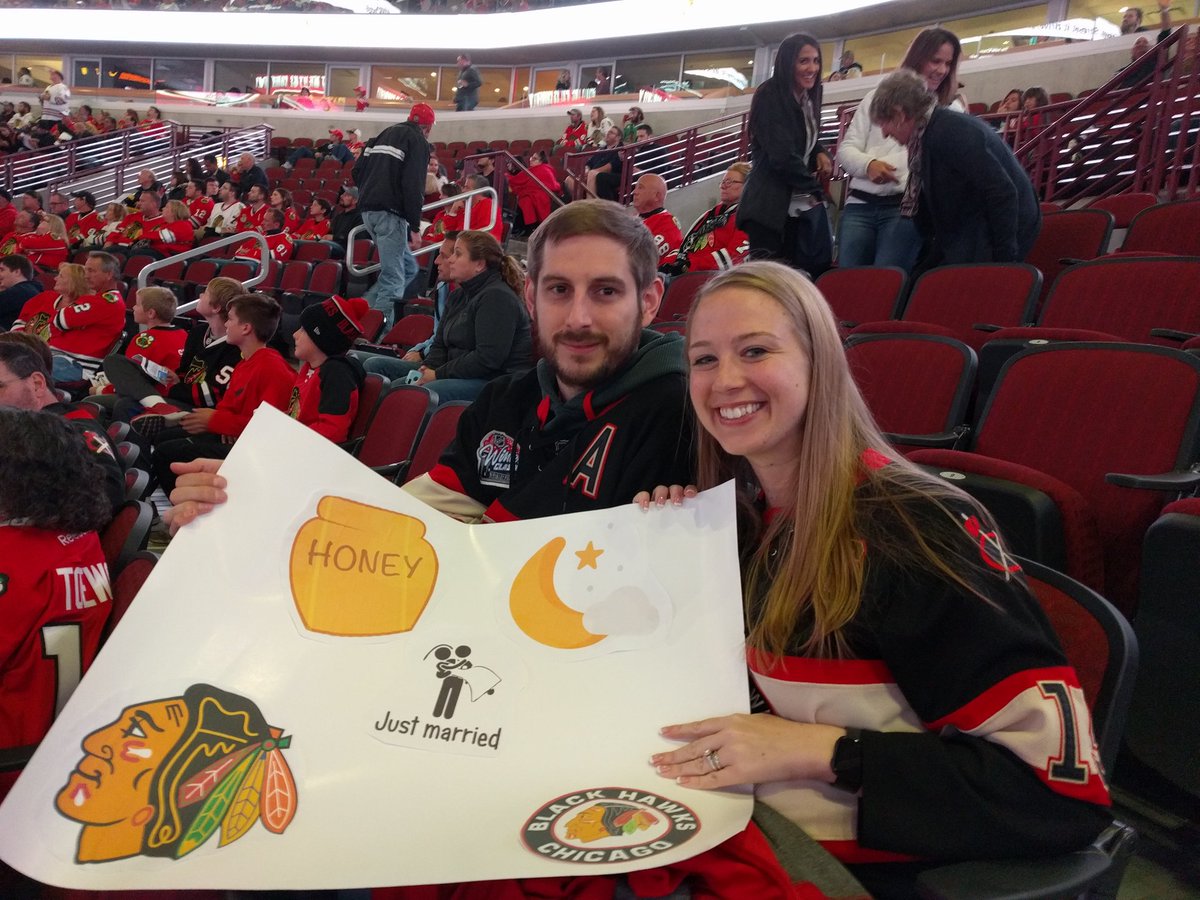 johnaevansjr's tweet photo. Honeymoon #Blackhawks https://t.co/ymmardbuCb
