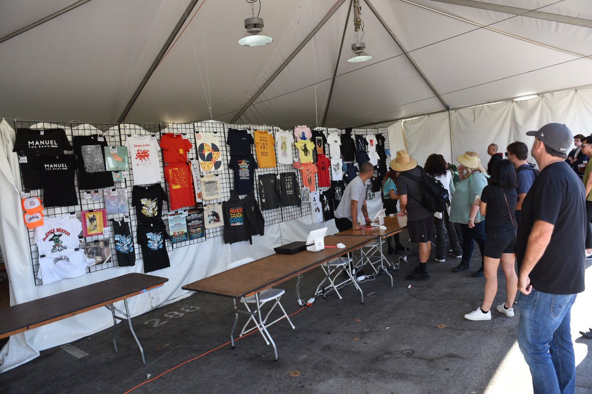 mtglb's tweet image. Gimme ALL THE MERCH!!!!