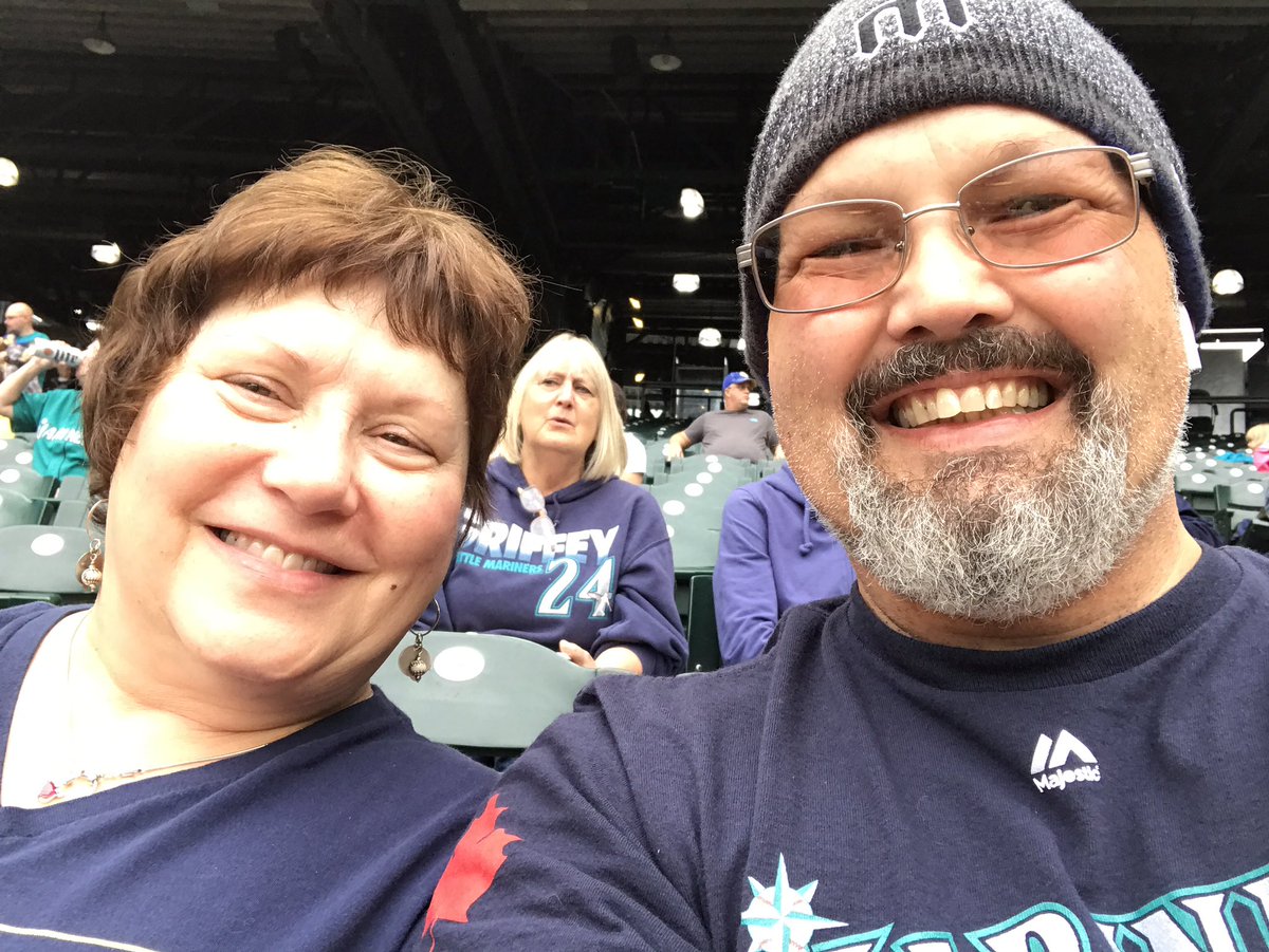 CR_Loseth's tweet photo. Mariners STH Appreciation Night and our last game of the season!  Thanks to the Mariners for great memories this year and looking forward to 2019!  Go Ms and True to the Blue.  #GoMariners #WhereIRoot #MarinersSTH #ILoveSafecoField https://t.co/eWDE5hq58R