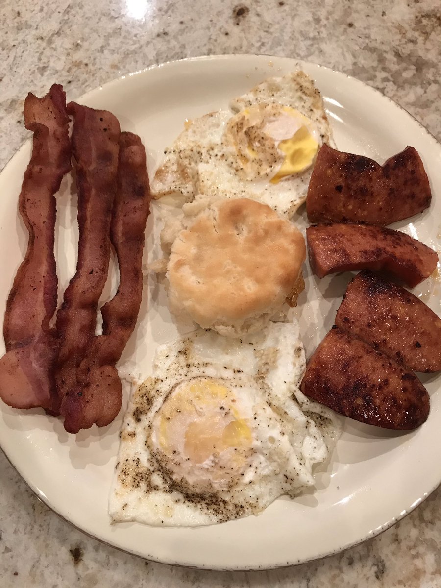 CoachHubbyProbz's tweet photo. Coach on top of her game tonight!! #BreakfastSupper https://t.co/OkojjdyRKQ