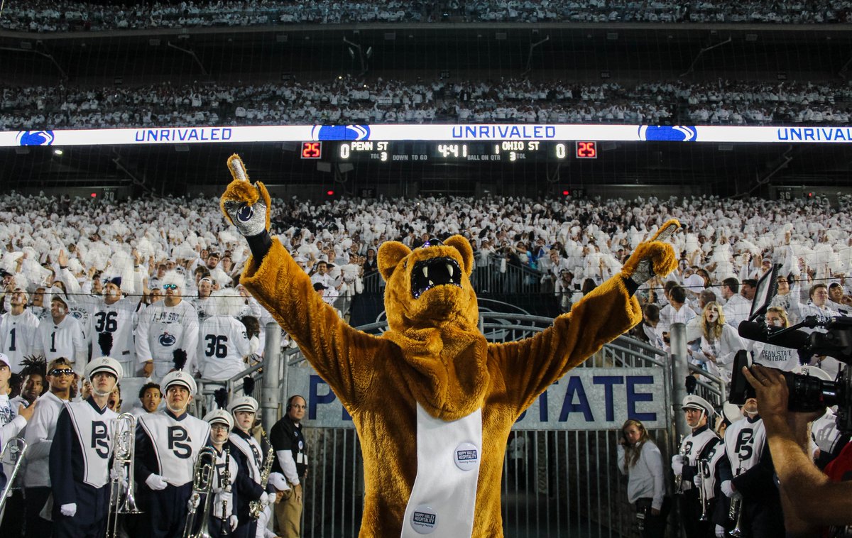 PennStateFball's tweet photo. That #PSUWhiteOut Feeling! ⚪️⚪️⚪️

#WeAre https://t.co/BCxABDSI8k
