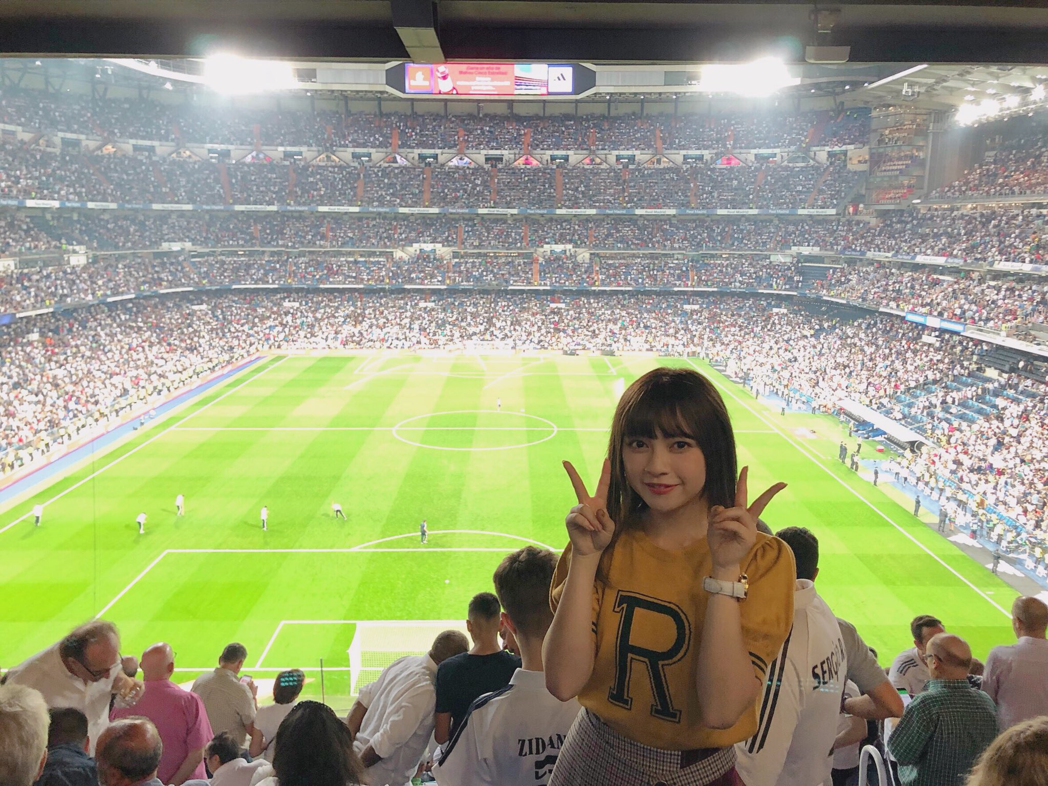 廣川 奈々聖 3 27 Tdcホール レアル対アトレティコという激アツすぎる試合を観てしまいました スペインの本拠地で試合を見られるのが本当に夢みたいで試合が終わってお客さんが帰った後もしばらく芝生を眺めてたよ