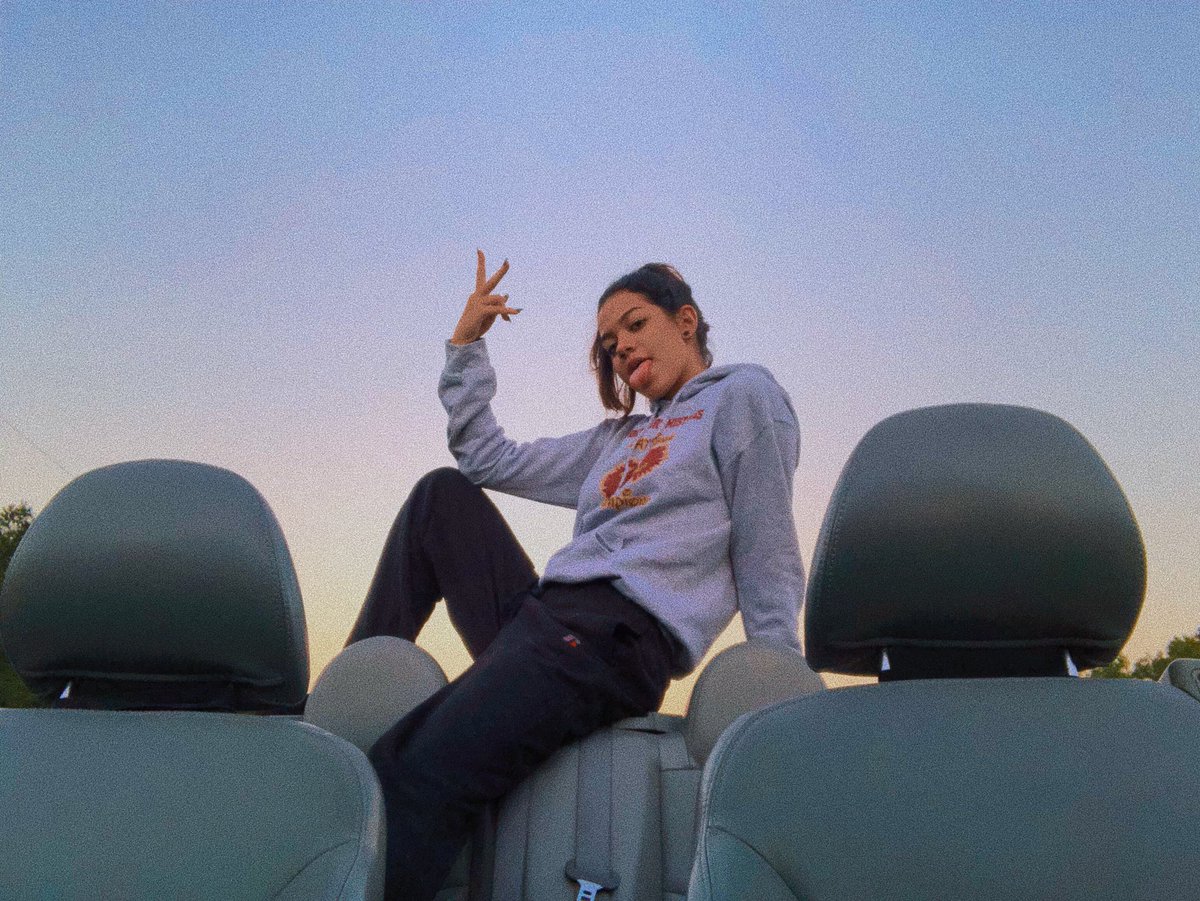 xsavlw's tweet photo. took myself on a date to watch the sunrise this morning :) https://t.co/dPDm0ROzsC