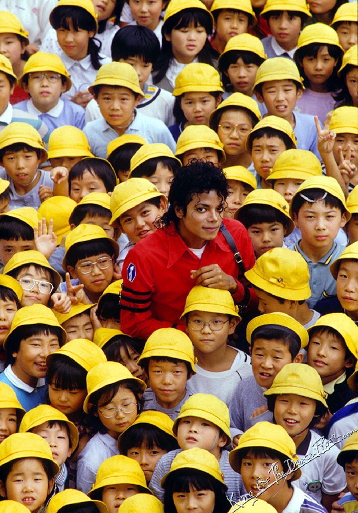 いにしえの今日＝1987年9月30日 【マイケル・ジャクソンとヒヨコたち