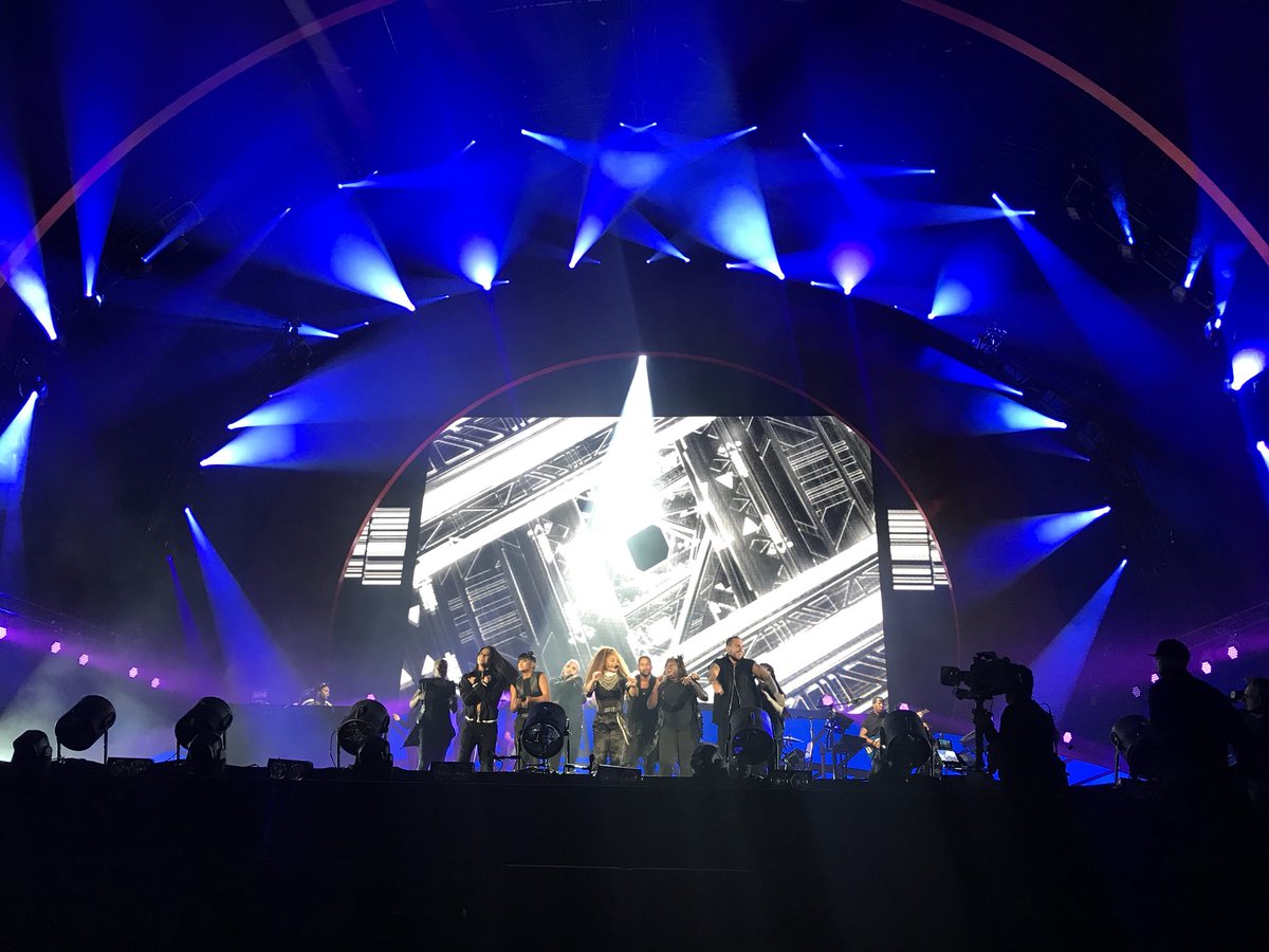 GlblCtzn's tweet photo. RT if you’re part of the🎶Rhythm Nation🎶 https://t.co/jTPcFlzK9e