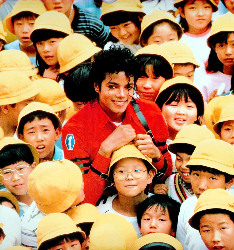 いにしえの今日＝1987年9月30日 【マイケル・ジャクソンとヒヨコたち