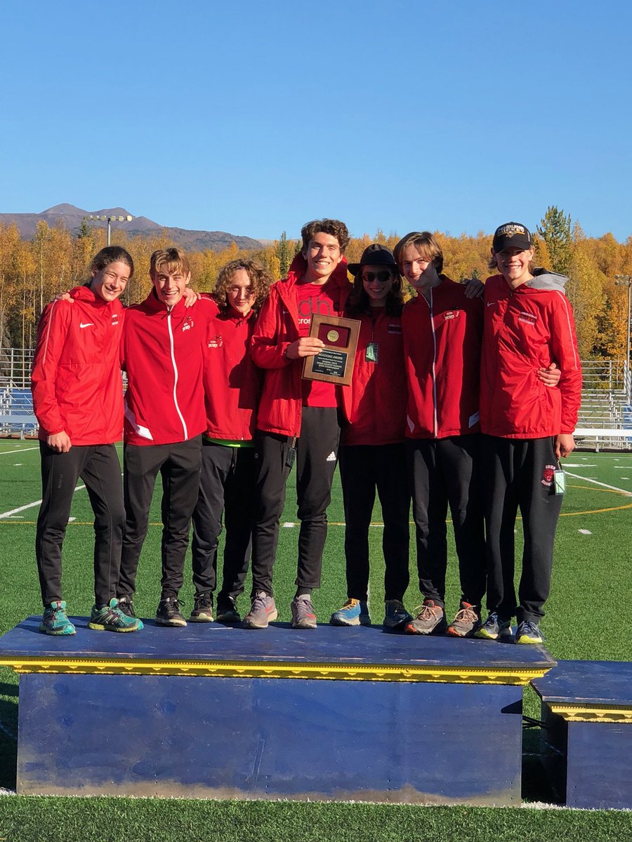 JDHSNews's tweet photo. JDHS Cross Country Girls win State!! 🥇And the whole JDHS XC team won the All Academic Award 📚🏆 Well Done Crimson Bears!!! ❤️🖤🐻 https://t.co/ArvCDWCckj